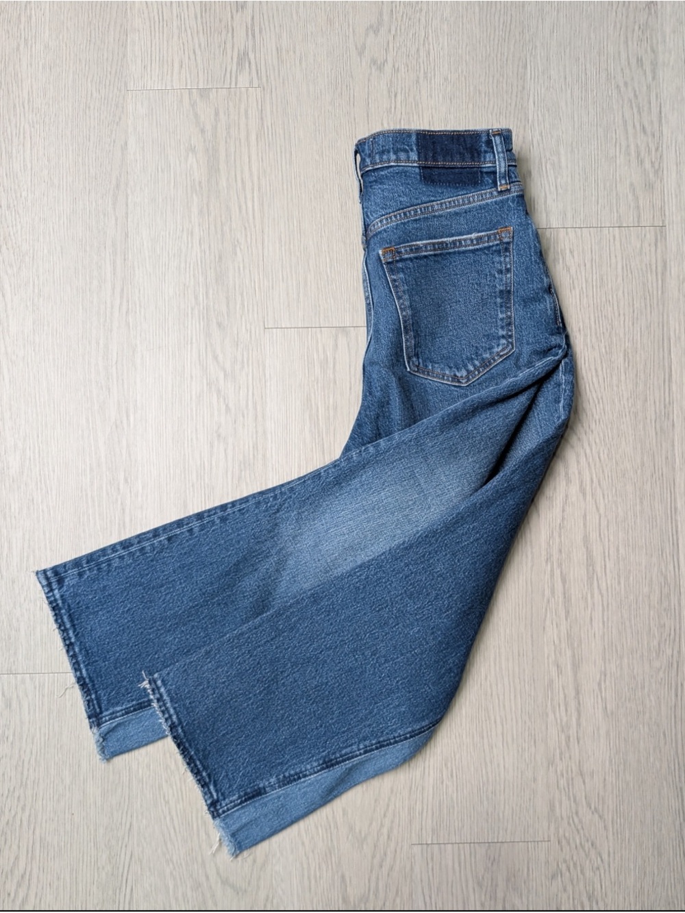 Abercrombie & Fitch Womens 29 8S Kick Flare Ultra High Rise Raw Hem